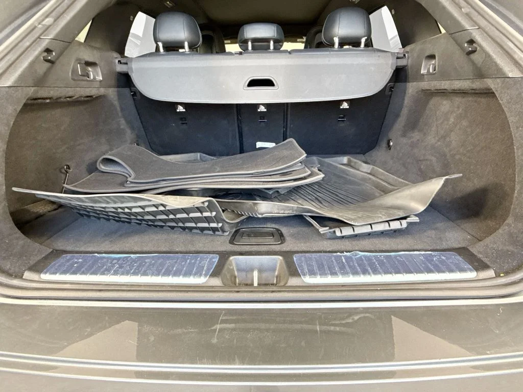 Used 2023 Gray Mercedes-Benz 350 SUV image 26