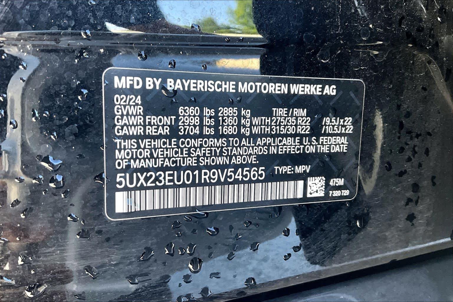 Used 2024 Black Sapphire Metallic BMW xDrive40i image 32
