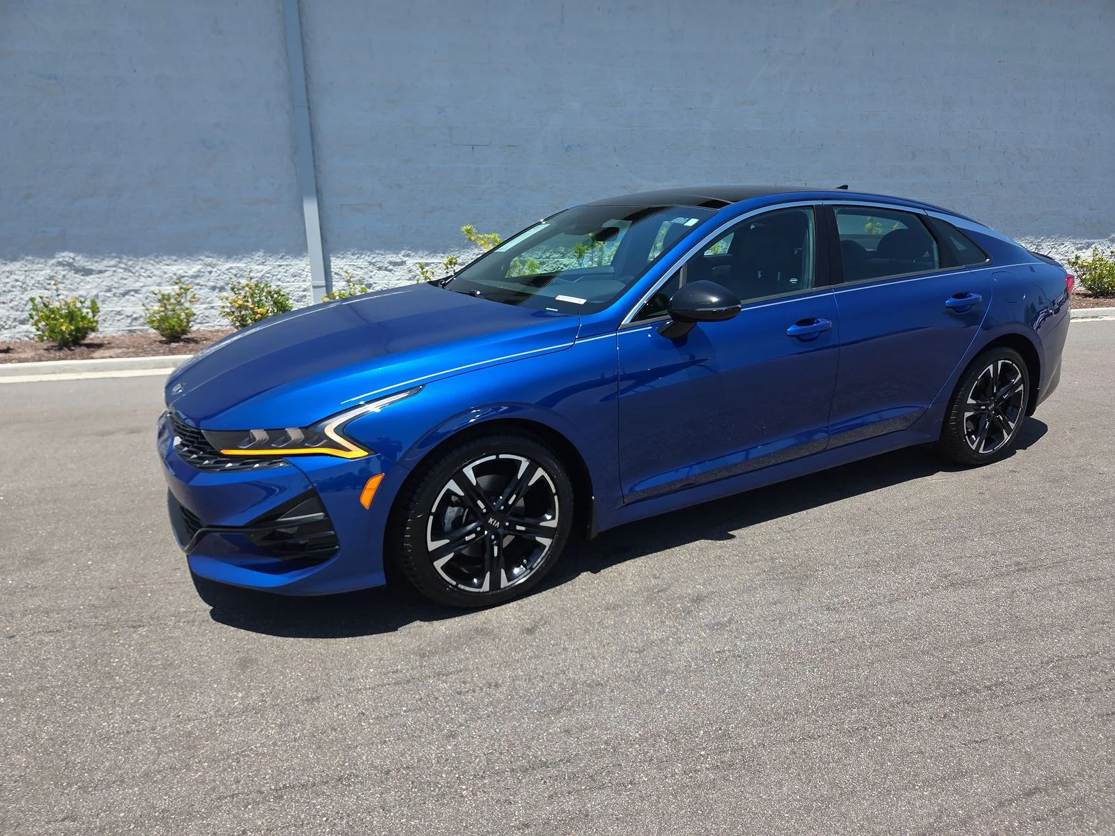 2021 Kia Optima GT-Line AWD's photo