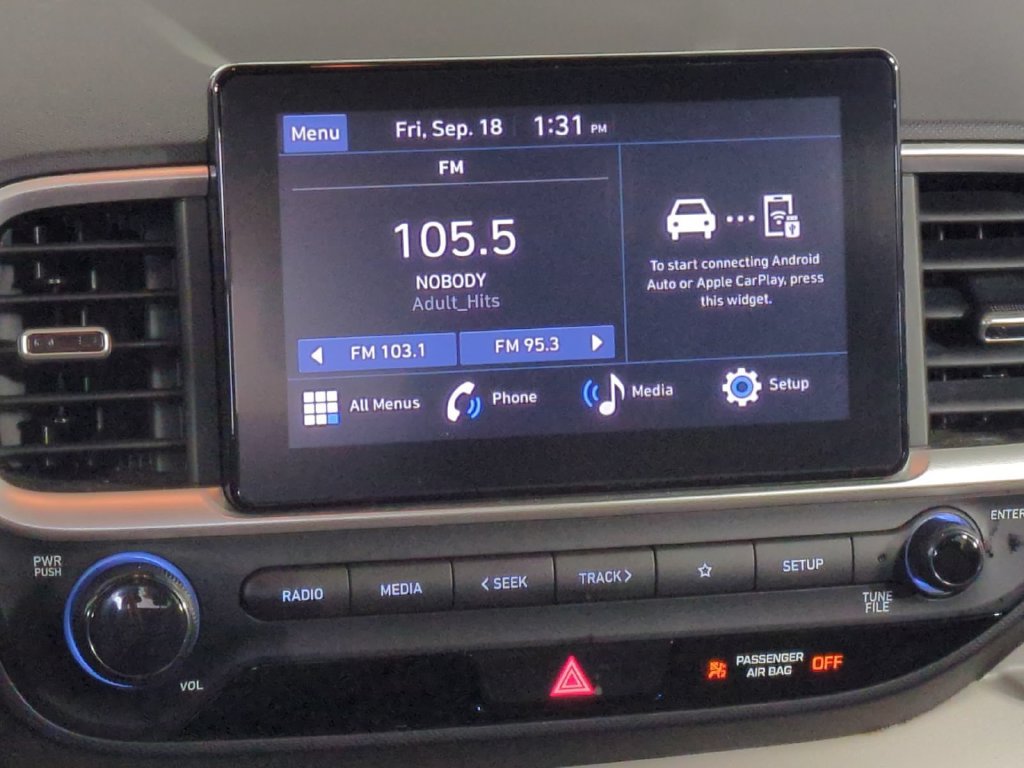 2025 Hyundai Venue SEL - Photo 24