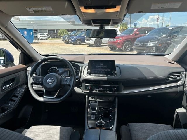 Used 2023 Blue Nissan SV image 15