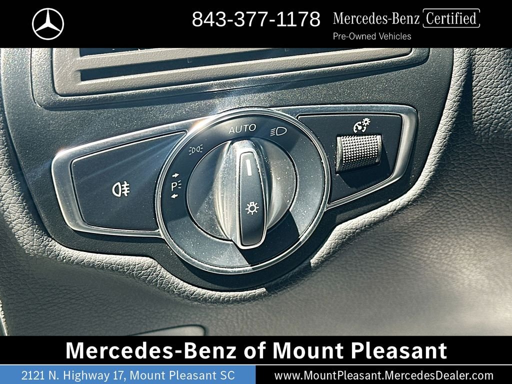 Certified Used 2022 Black Mercedes-Benz GLC 300 image 10