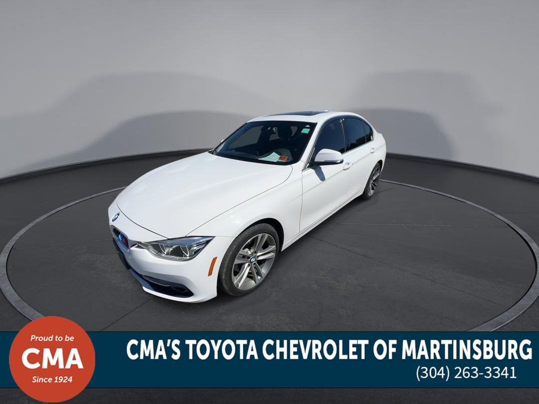 Used 2018  BMW  image 4