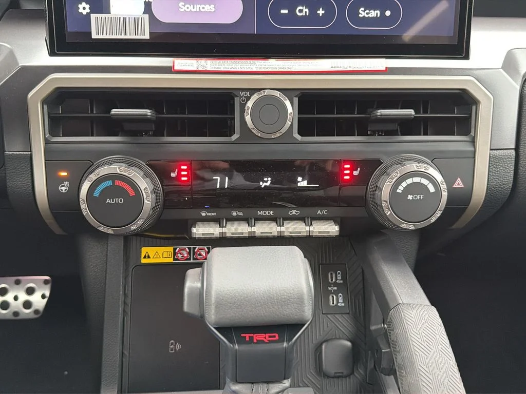 2026 Toyota Tacoma TRD Sport - Photo 20