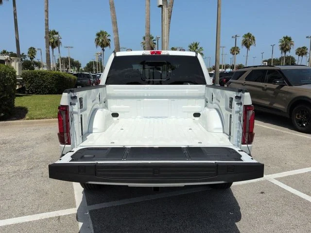 New 2026 Star White Metallic Tri-Coat Ford Platinum® image 12
