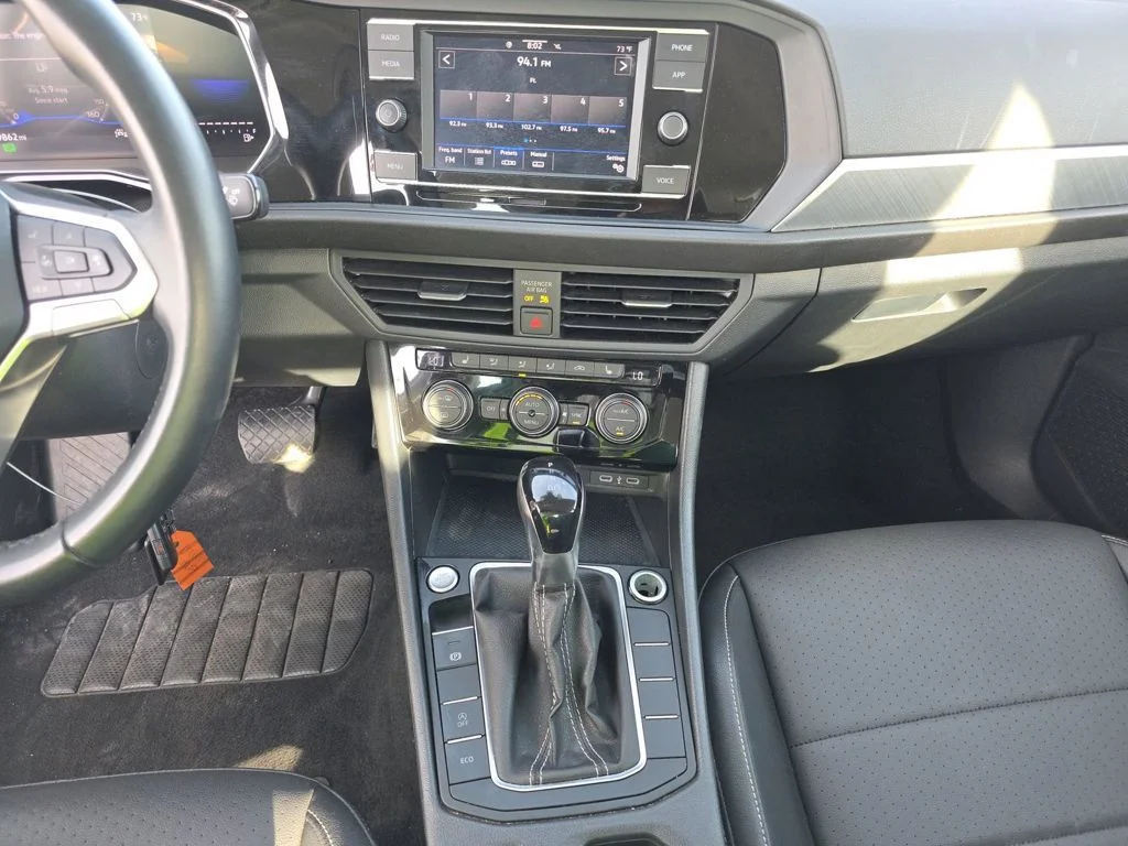 2024 Volkswagen Jetta SE - Photo 7