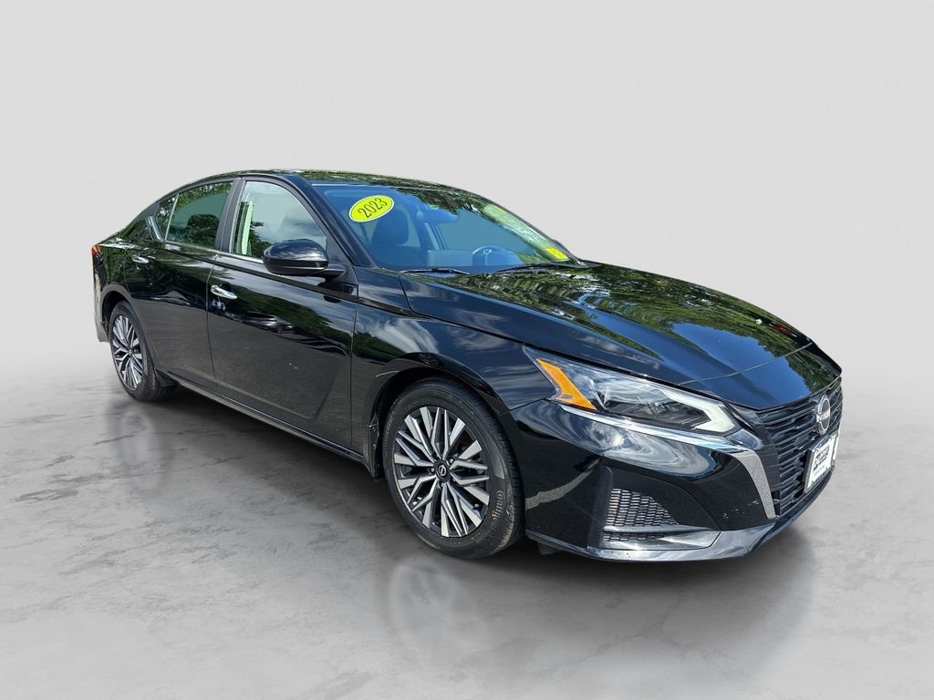 Used 2023 Black Nissan 2.5 SV image 6
