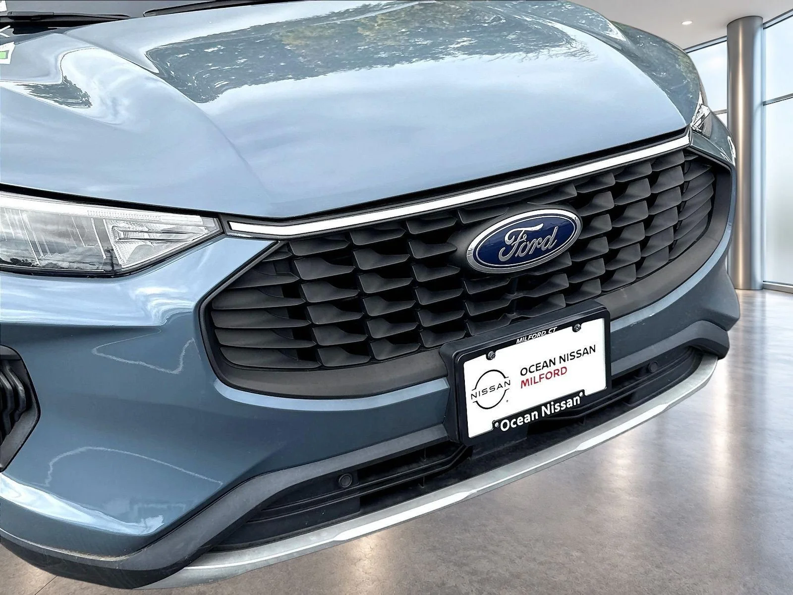 Used 2023 Vapor Blue Ford Active image 34