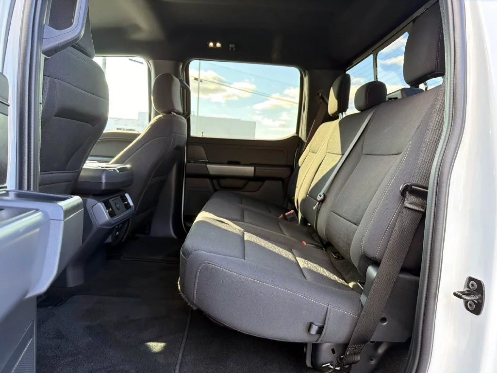 Used 2026 Oxford White Ford XLT image 15