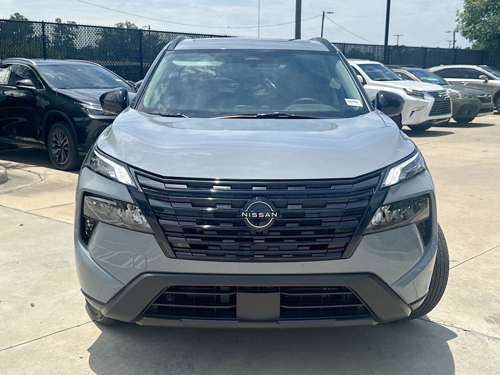 Used 2026 Gray Nissan Dark Armor image 4