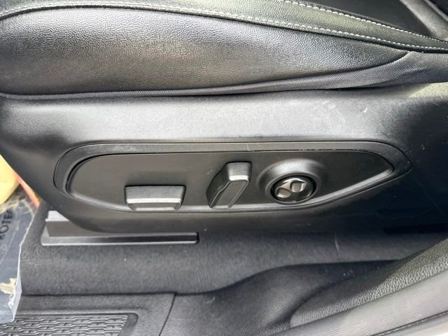 Used 2024 White Jeep 4xe image 11