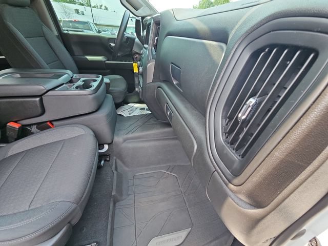 Used 2022 Summit White Chevrolet Custom image 32