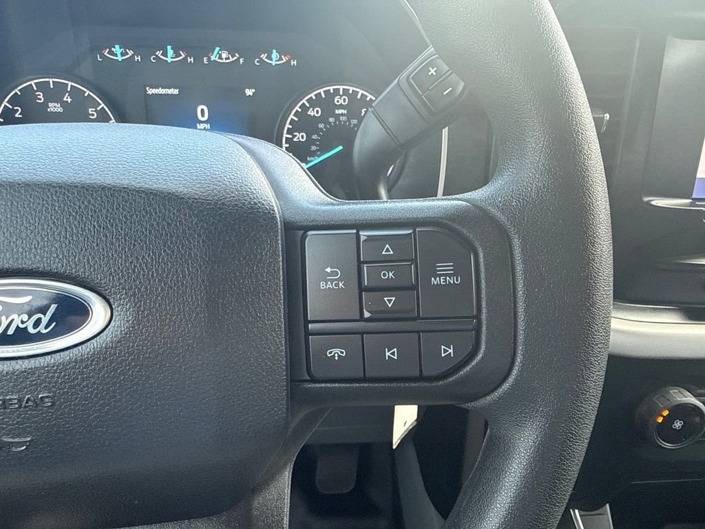 Used 2022 White Ford XL image 21