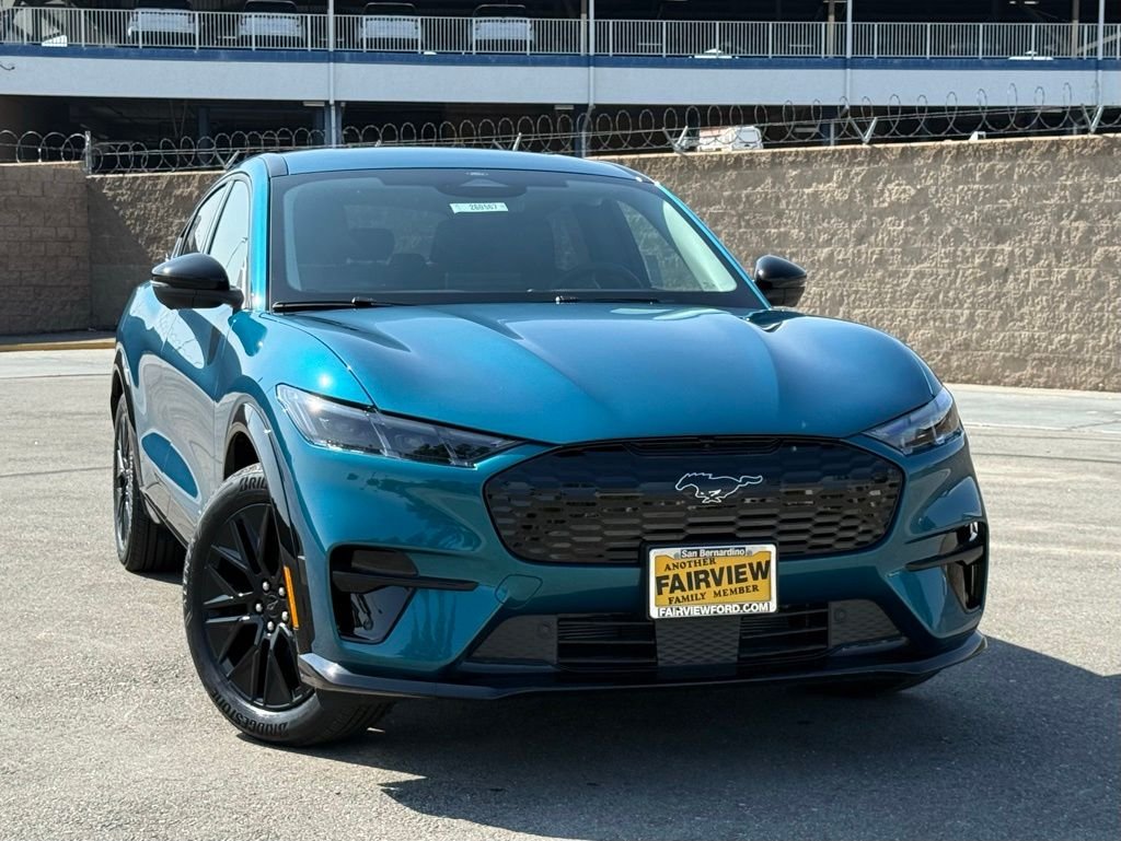 New 2026 Adriatic Blue Metallic Ford Premium image 2