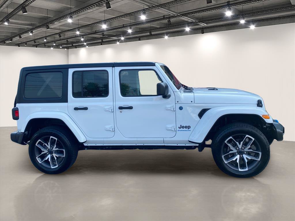 Used 2024 Bright White Clearcoat Jeep Sport S image 8