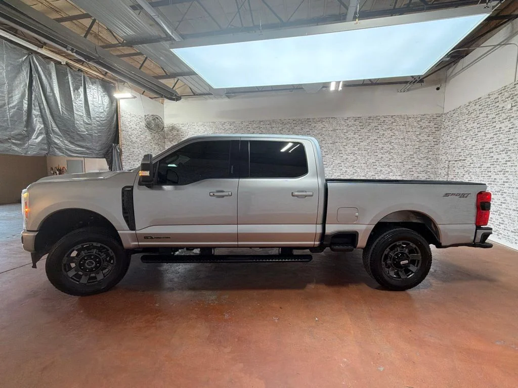 Used 2023 Iconic Silver Metallic Ford Lariat image 4