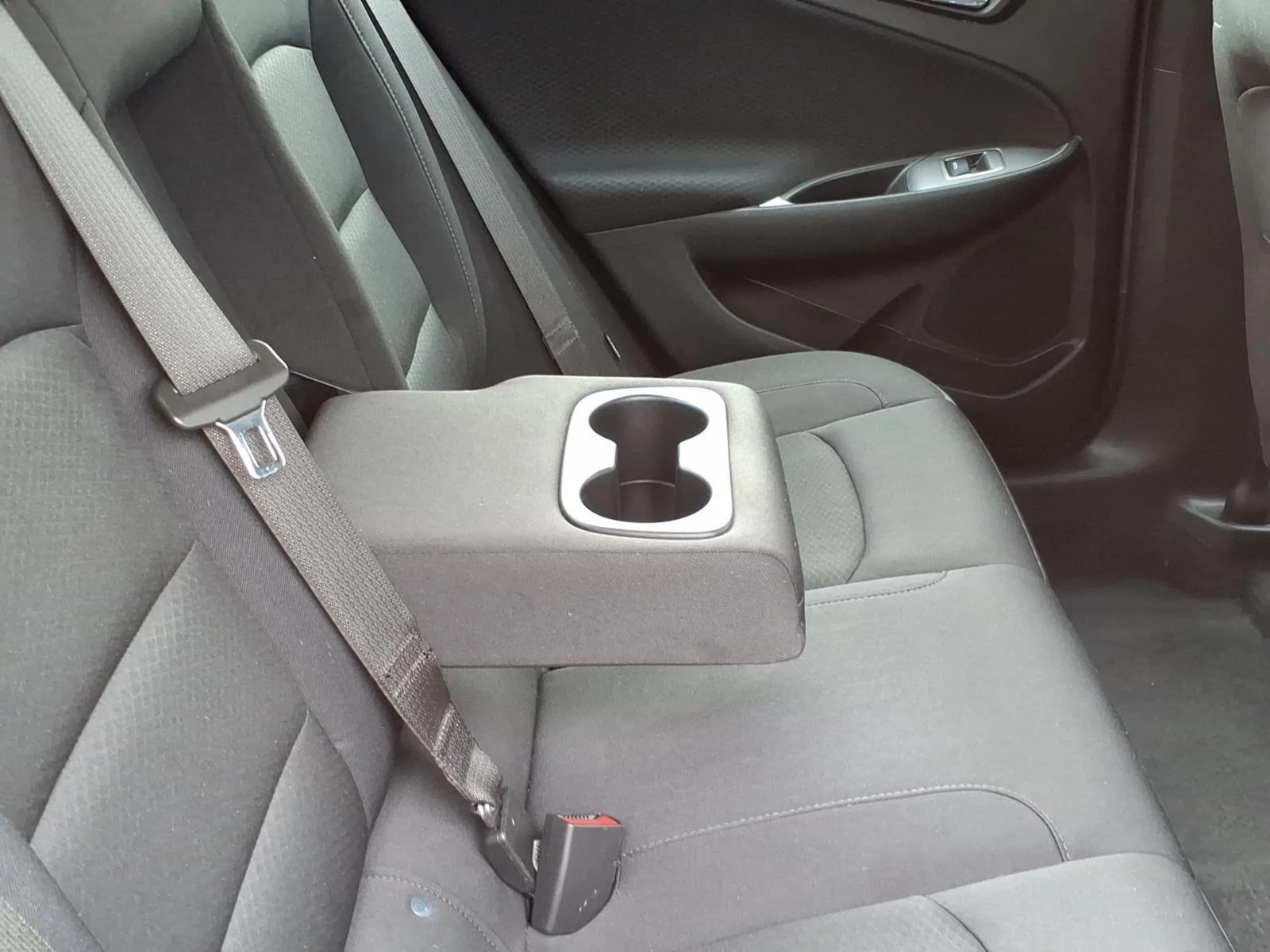 Used 2025 Mosaic Black Metallic Chevrolet LT image 26
