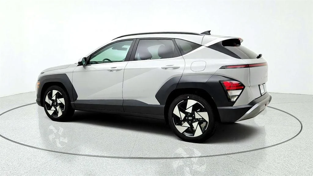 Used 2026 Cyber Gray Metallic Hyundai Limited AWD image 7