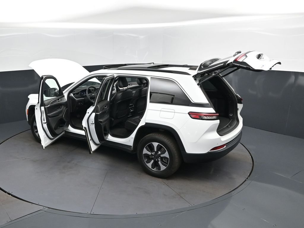 Used 2024 White Jeep 4xe image 47