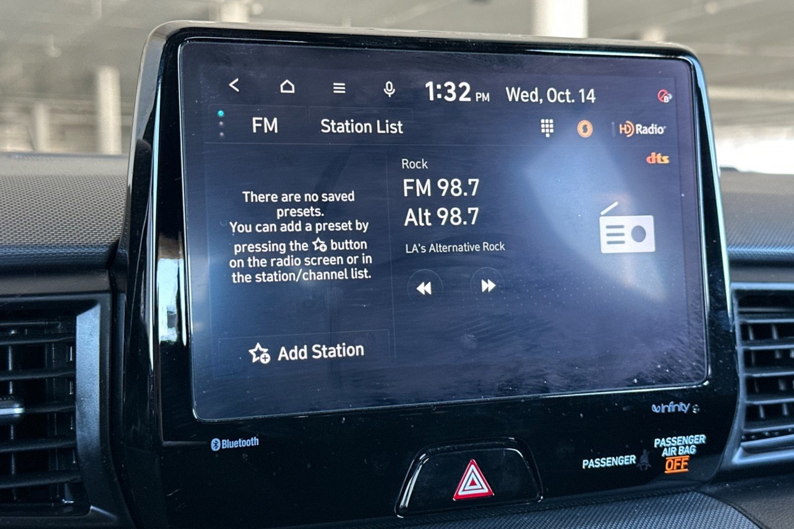 Used 2022 BLACK Hyundai  image 17