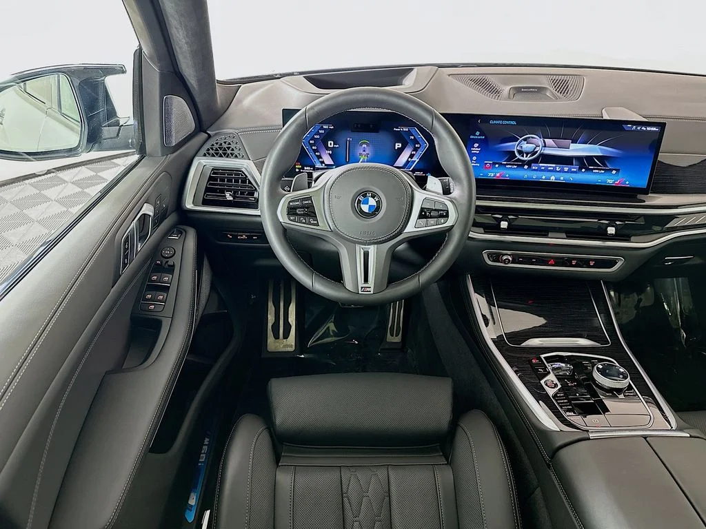 2026 BMW X5 M60i - Photo 25