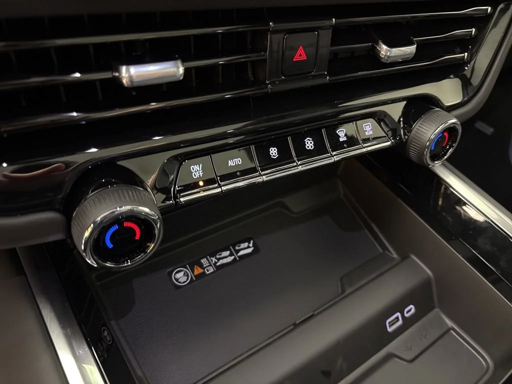 2026 Chevrolet Tahoe Premier - Photo 37