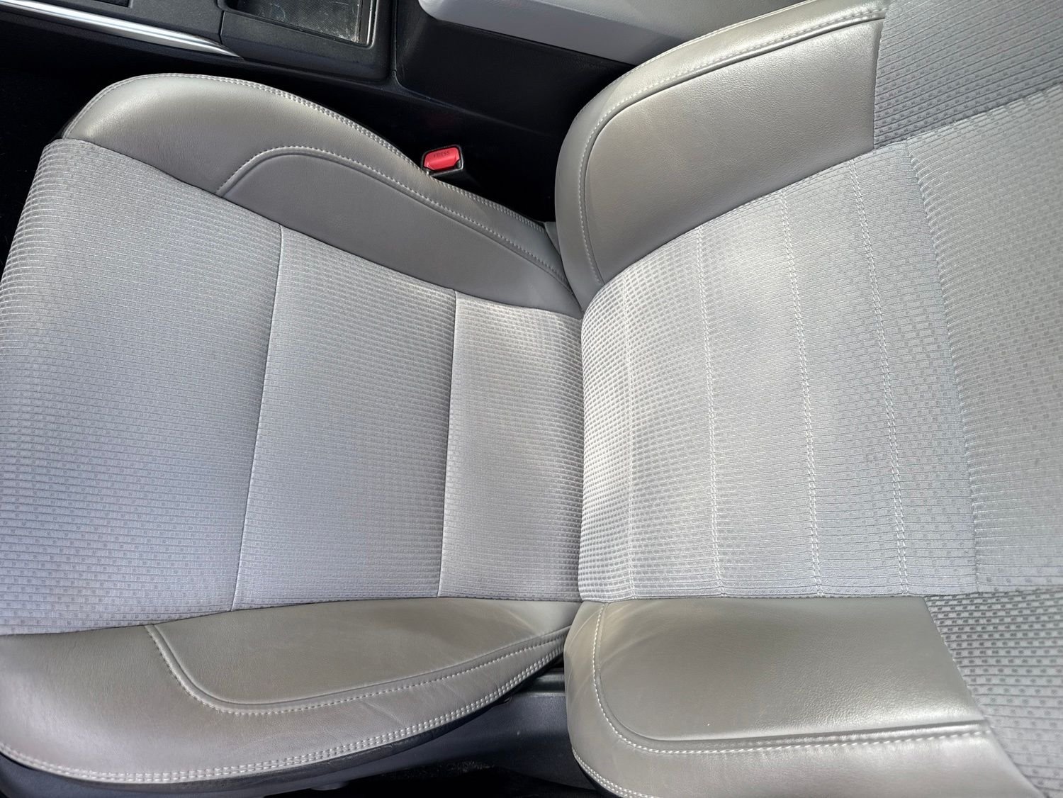 2017 Toyota Camry SE - Photo 6