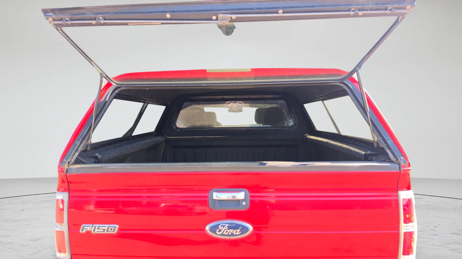 Used 2010 Red Ford XLT image 22