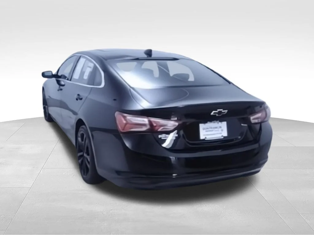 Used 2023  Chevrolet LT image 9