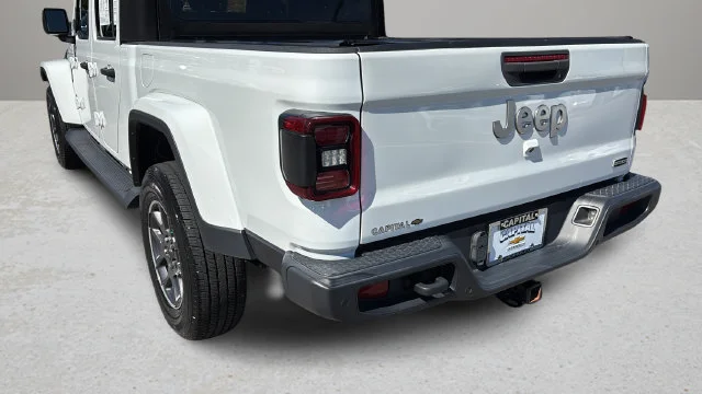 Used 2020 White Jeep Overland image 39