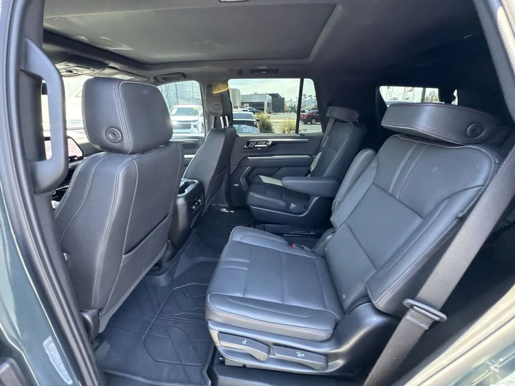 Used 2025 Gray Chevrolet RST image 22