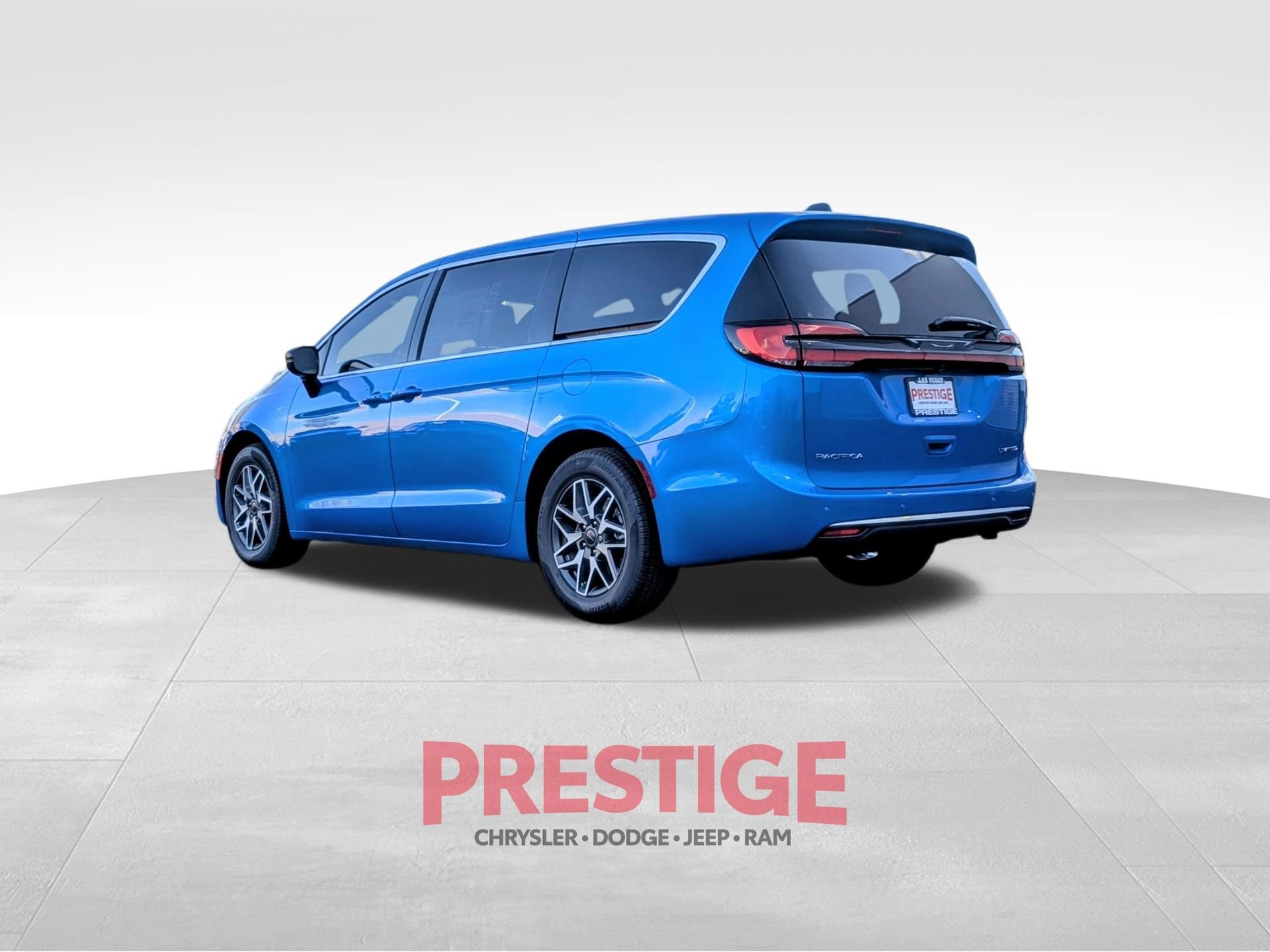 New 2027 Hydro Blue Pearl-Coat Exterior Paint Chrysler Limited image 8