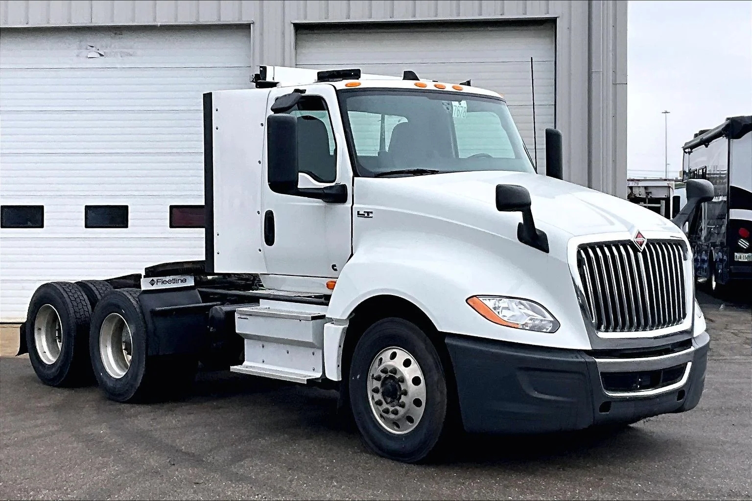 Used 2020 WHITE International  image 1