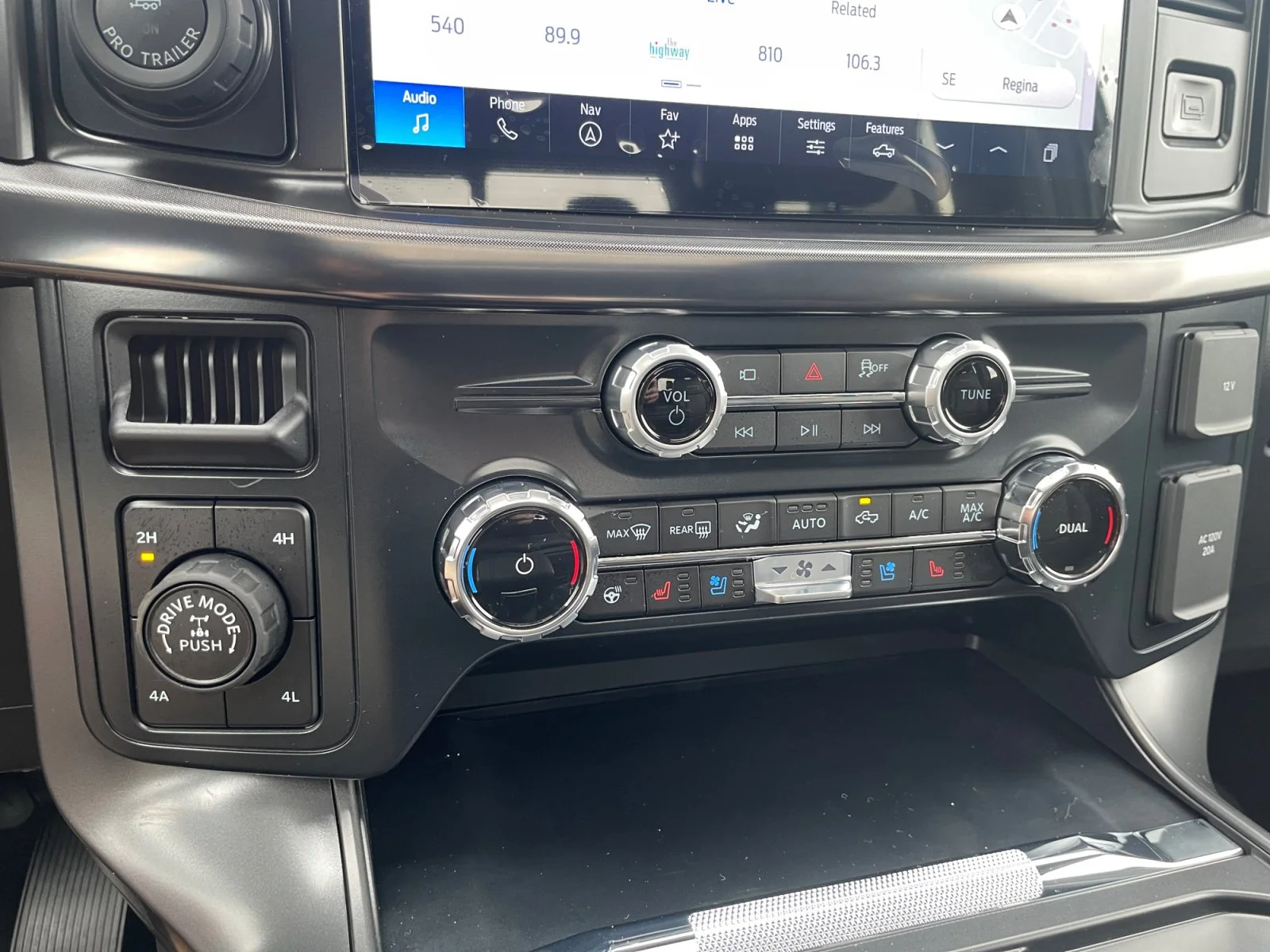New 2026 Carbonized Grey Metallic Ford Tremor image 23