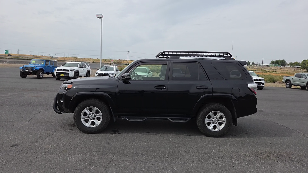 Used 2019 Black Toyota SR5 Premium image 15