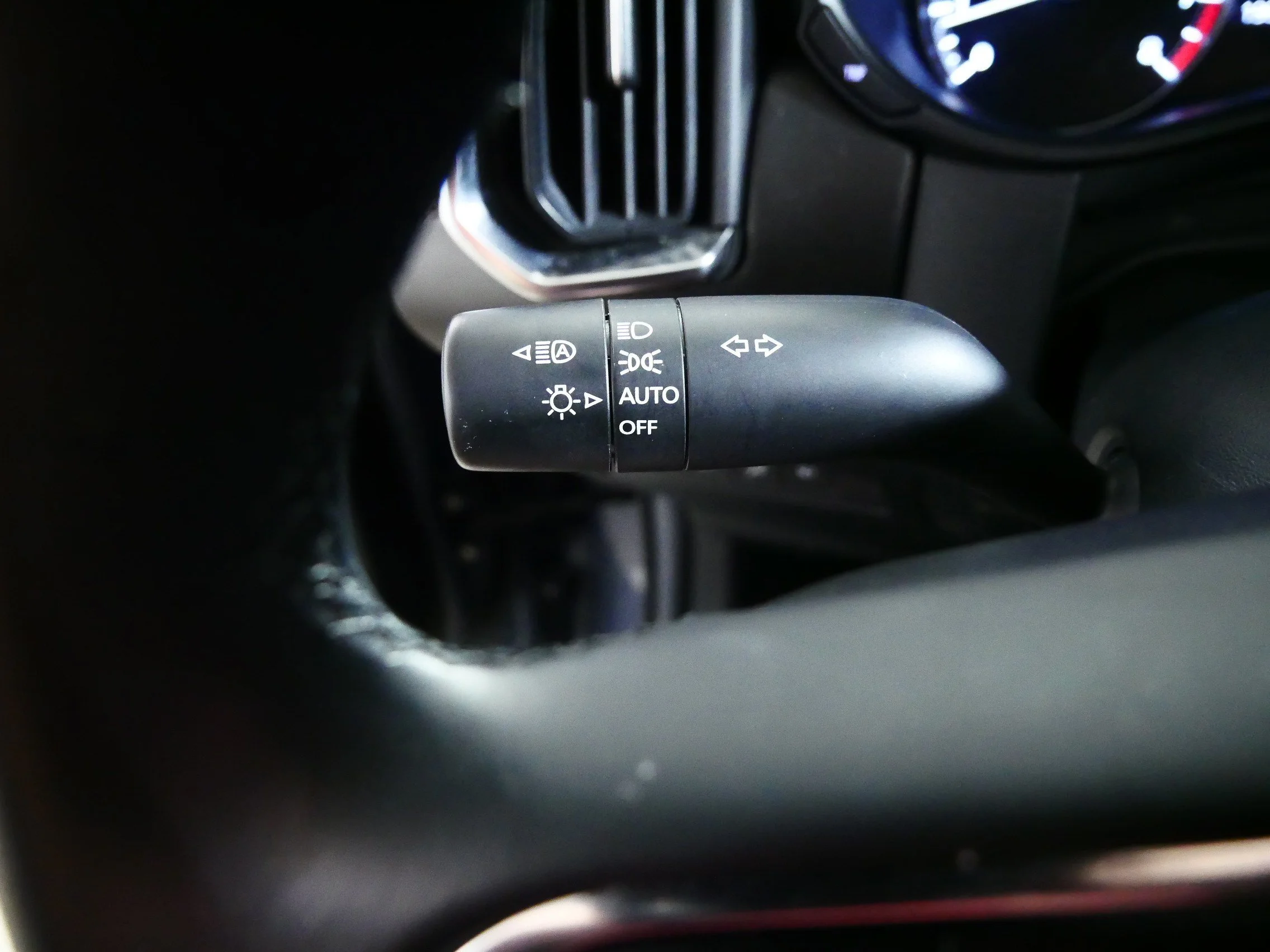 Used 2025 Polymetal Gray Metallic Mazda 2.5 S Premium Plus Package image 32