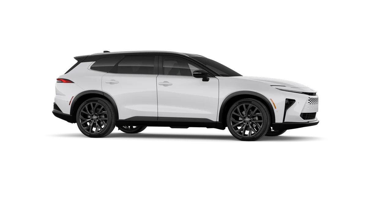 New 2026 Oxygen White With Black Roof [Extra_Cost_Color] Toyota Limited image 13
