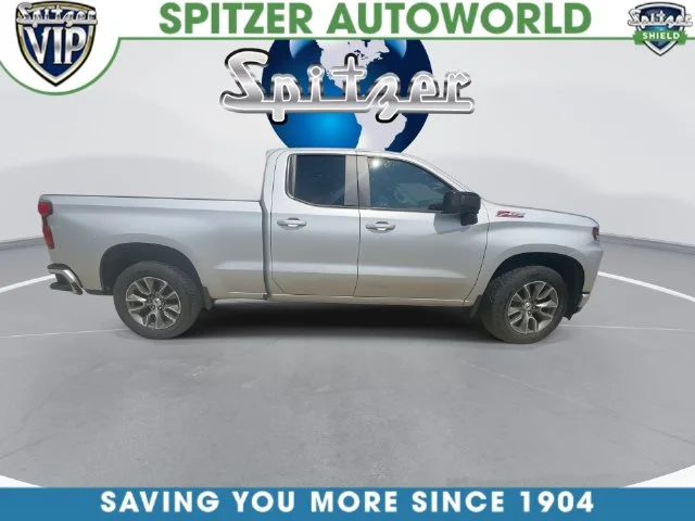 Used 2020 Silver Chevrolet RST image 17