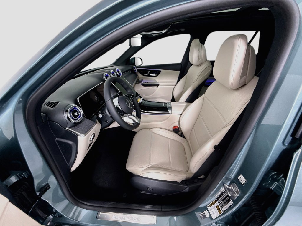 New 2027 Verde Silver Metallic Mercedes-Benz GLC 300 image 19