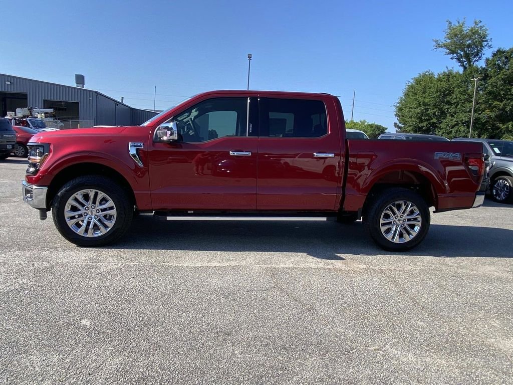 New 2026 Ruby Red Metallic Tinted Clearcoat Ford XLT image 5