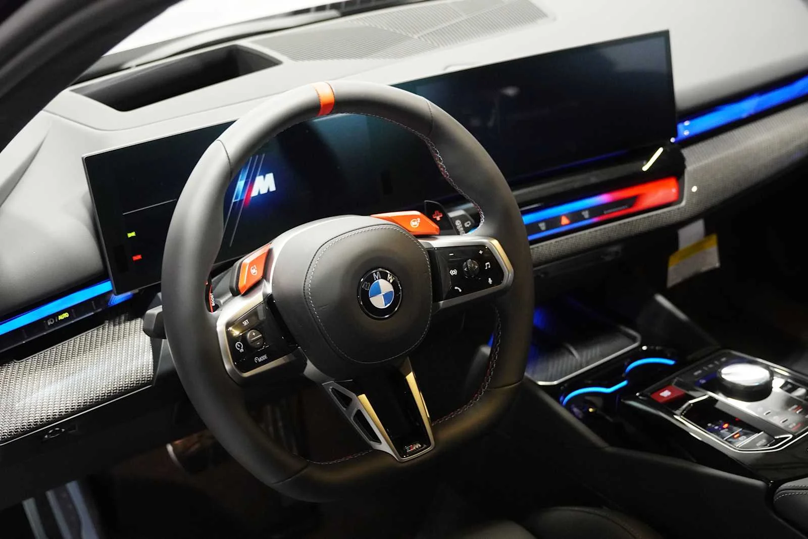 New 2026 Twilight Purple Metallic BMW  image 10