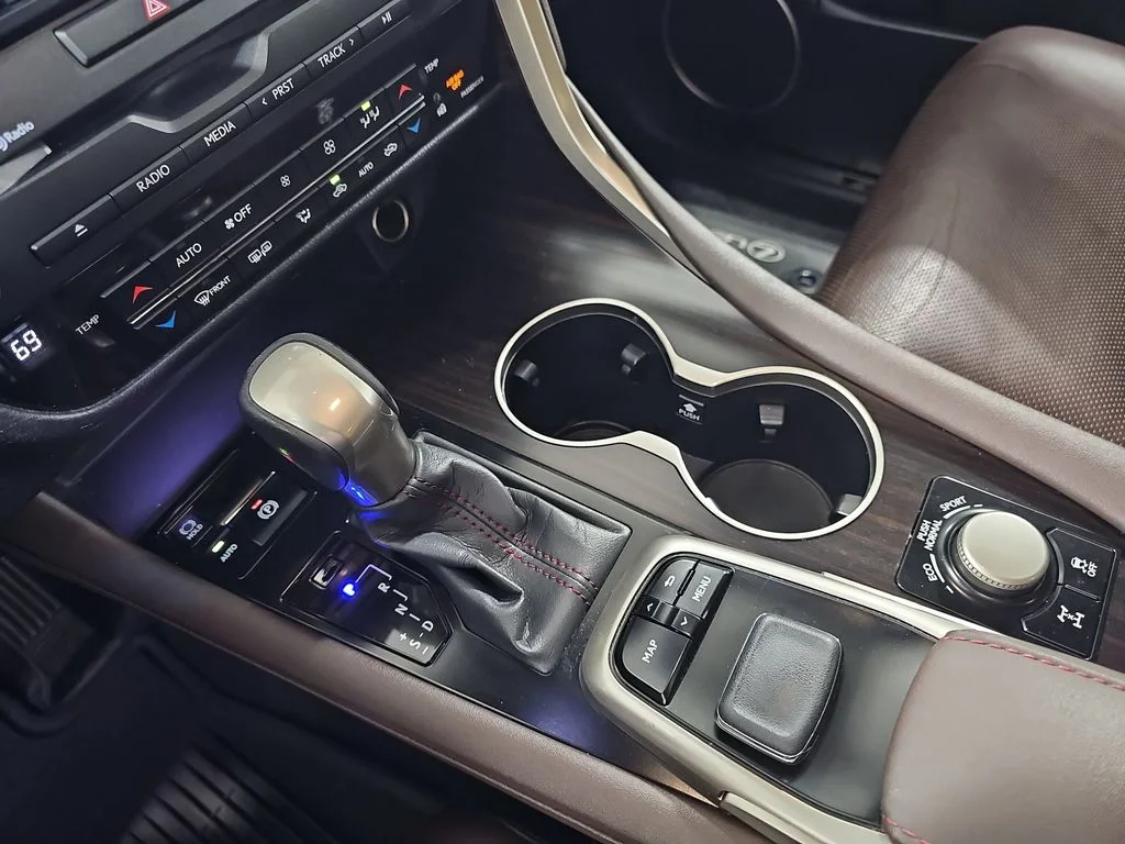 Used 2016 Red Lexus 350 image 27