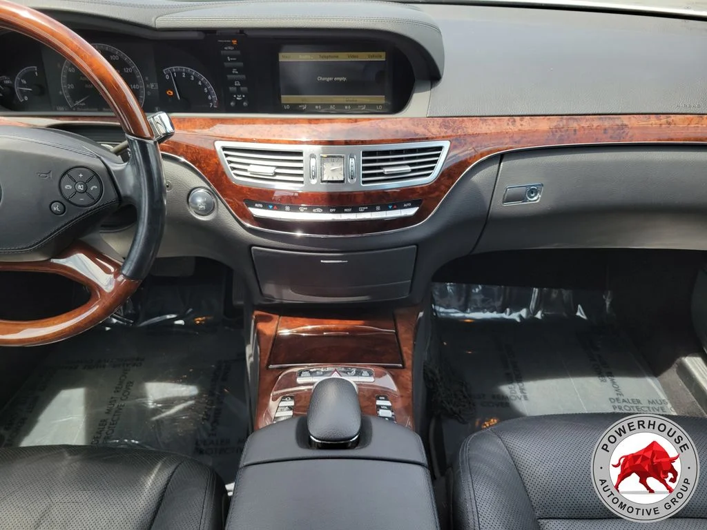 Used 2011 White Mercedes-Benz S 550 image 18
