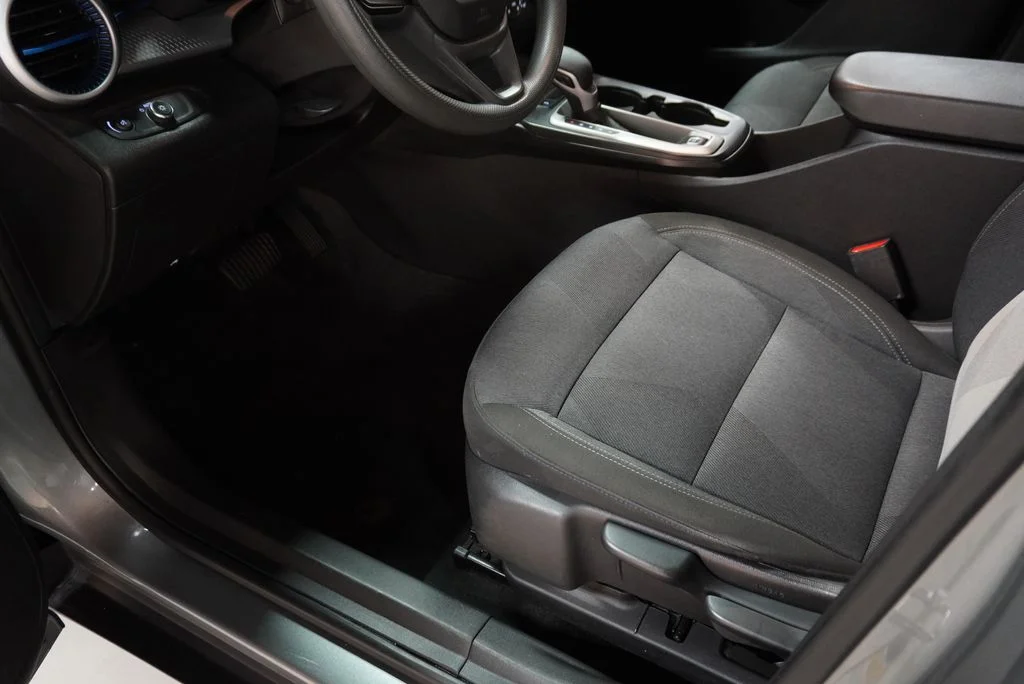 Used 2025 Sterling Gray Metallic Chevrolet LS image 28