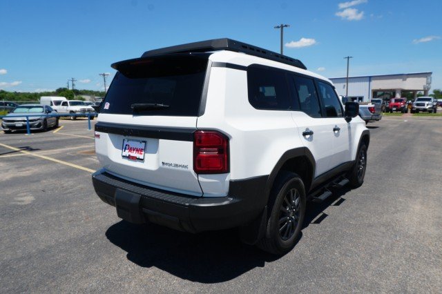 Used 2025  Toyota 1958 image 5