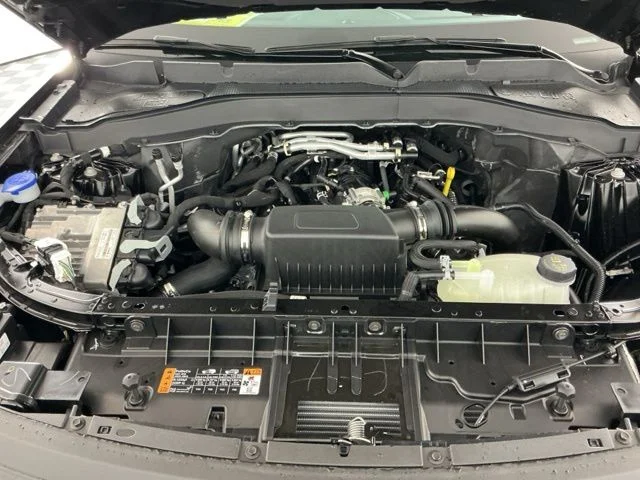 New 2026 Agate Black Metallic Ford Tremor image 38