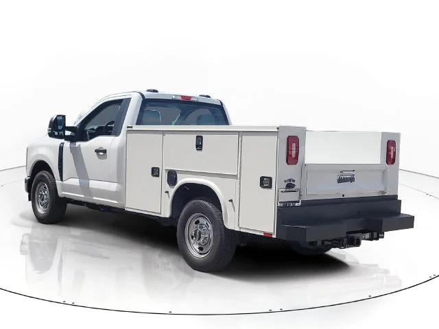 New 2027 Oxford White Ford XL image 7