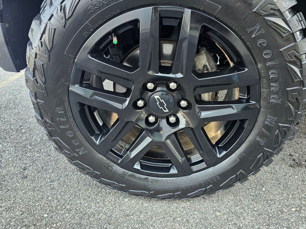 Used 2023 Black Chevrolet Trail Boss image 15
