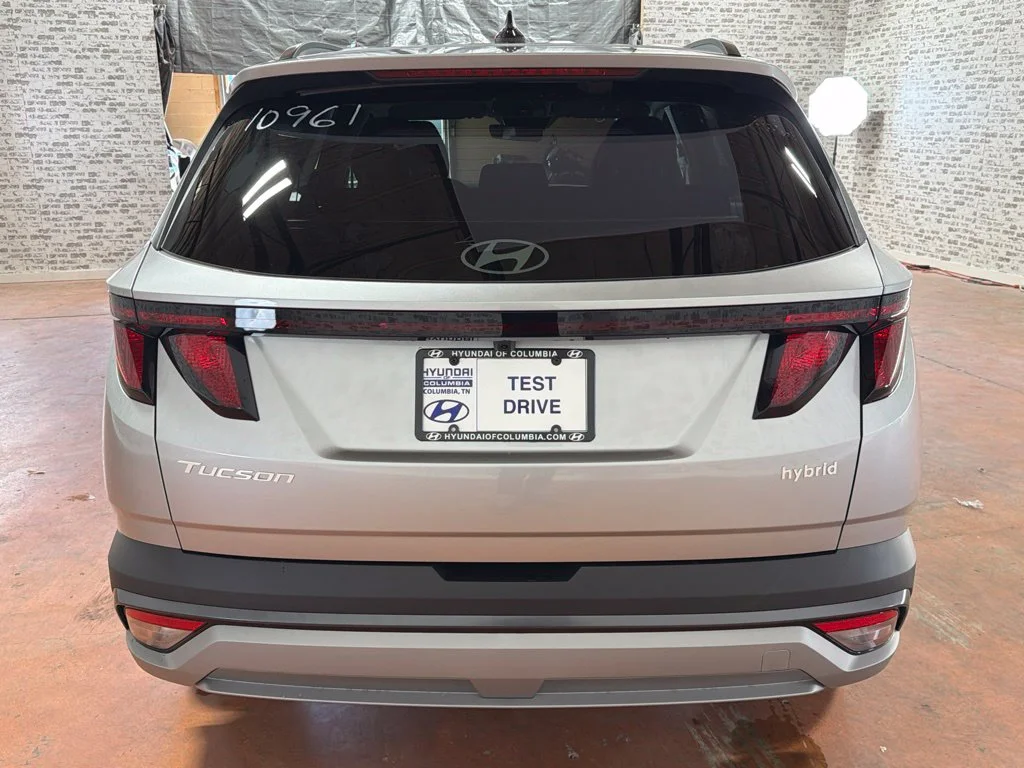 New 2026 Shimmering Silver Hyundai SEL image 6