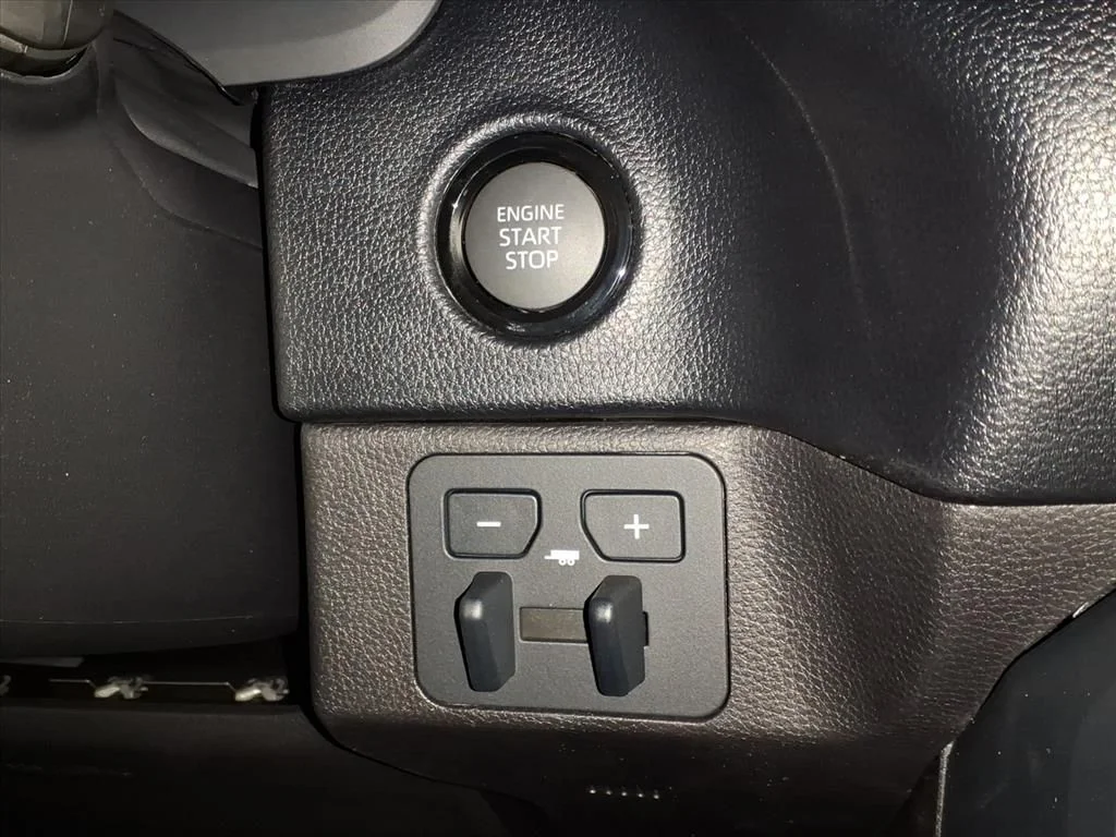 2026 Toyota Tundra SR5 - Photo 16